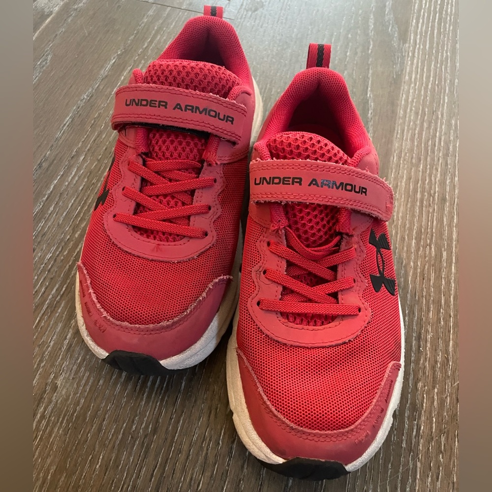 Under Armour Kids Charged+ Sneakers Size 3Y Vibrant Red